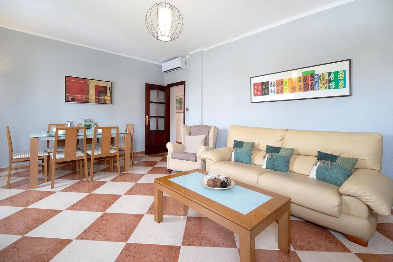 Grand Beachside Apartment - Cádiz Buitenkant foto